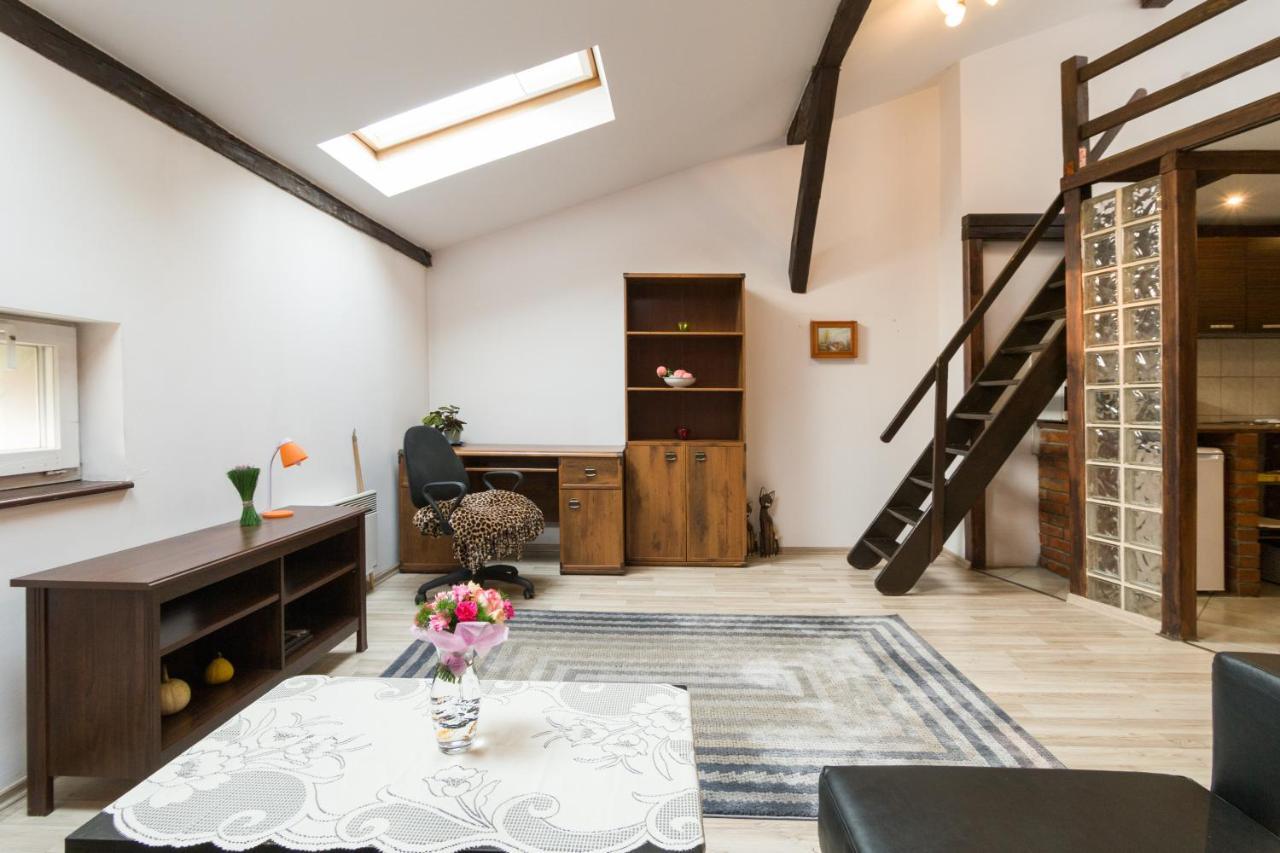 Ferienwohnung Gorgeous Loft In Perfect Location! Krakau Exterior foto