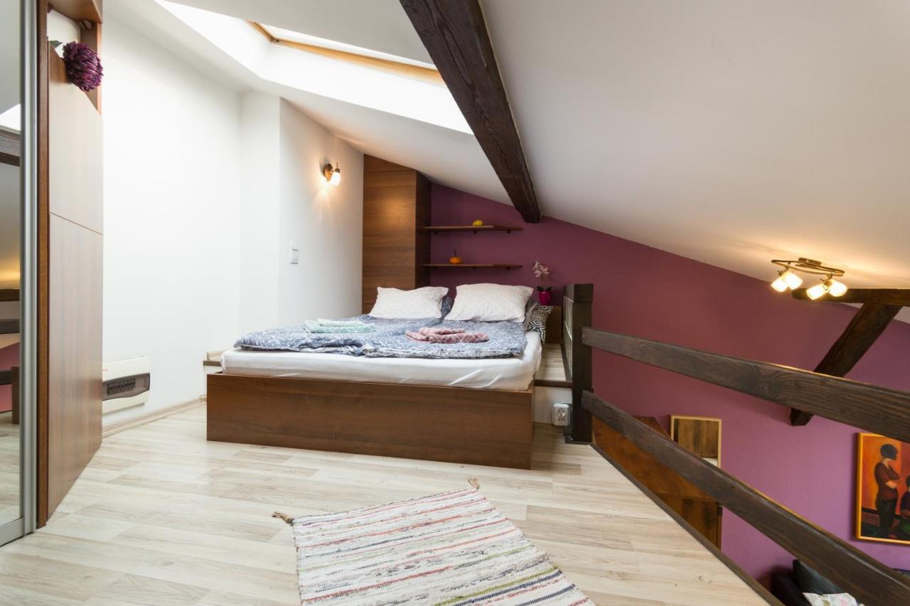 Ferienwohnung Gorgeous Loft In Perfect Location! Krakau Exterior foto
