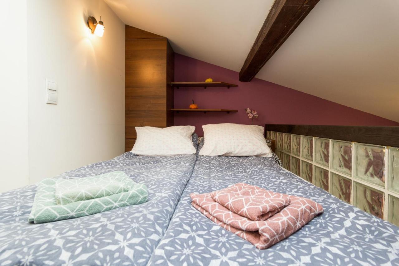 Ferienwohnung Gorgeous Loft In Perfect Location! Krakau Exterior foto
